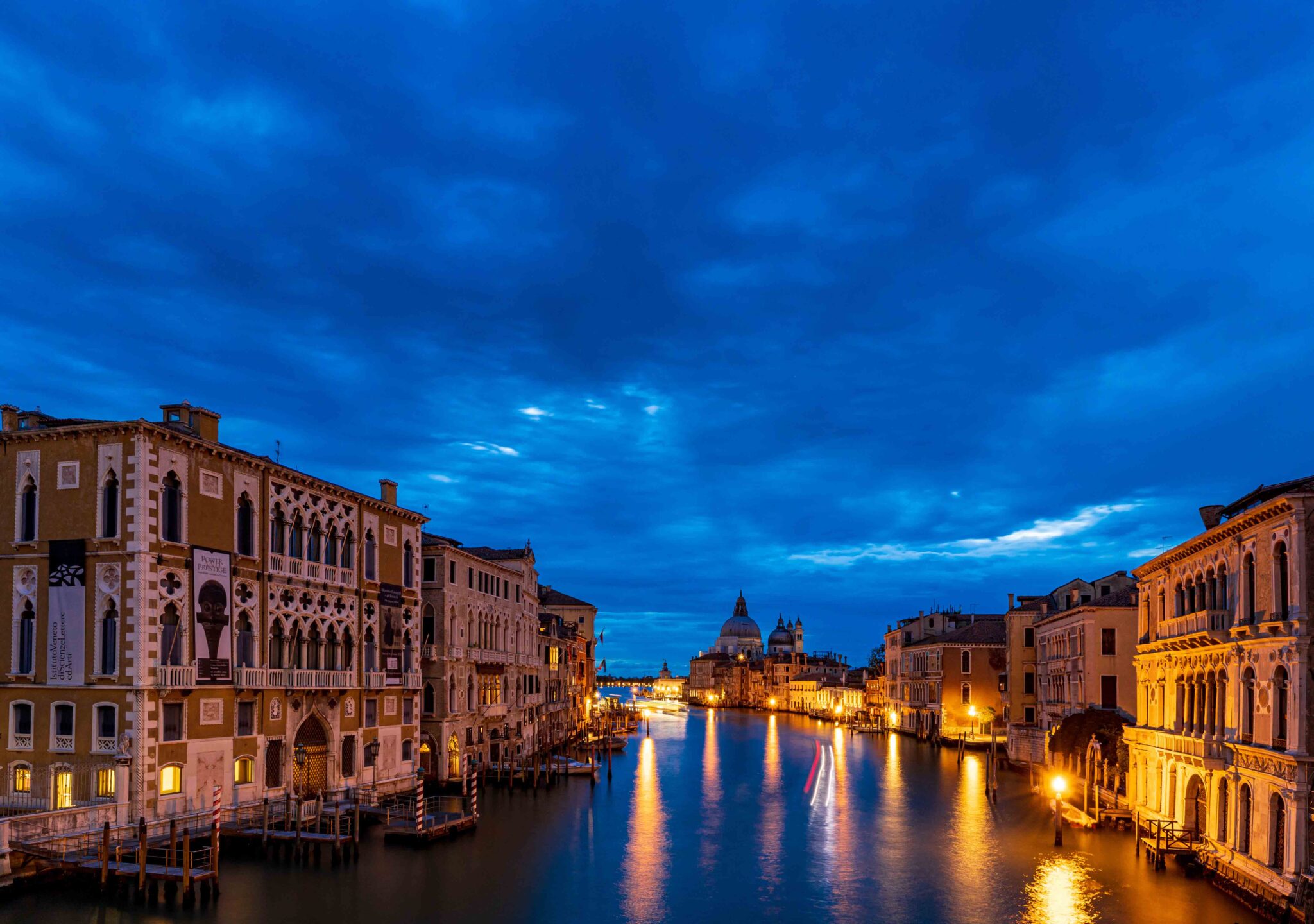 Passeios em Veneza à noite conheça atrações especiais na cidade